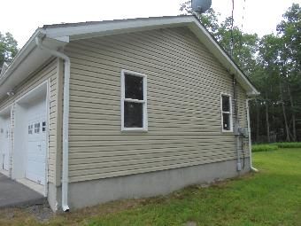 183 Philwood Ln, Milford, PA 18337