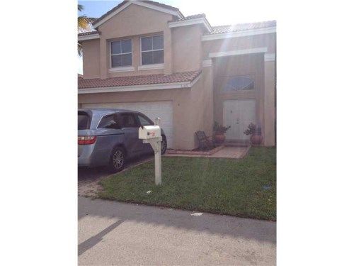 3369 SEABREEZE LN, Pompano Beach, FL 33063