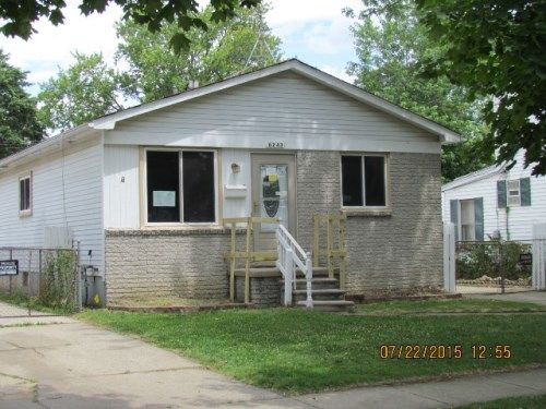 8243 Cadillac Ave, Warren, MI 48089