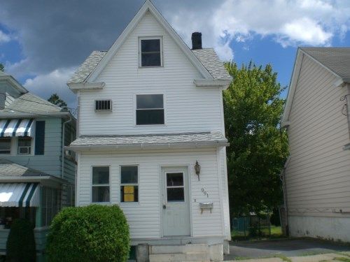 991 N Locust St, Hazleton, PA 18201