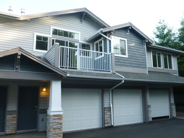 14925 SW Sandhill Loop Unit 203, Beaverton, OR 97007