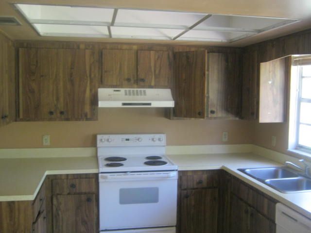 2340 W Sherwood Cir, Cocoa, FL 32926