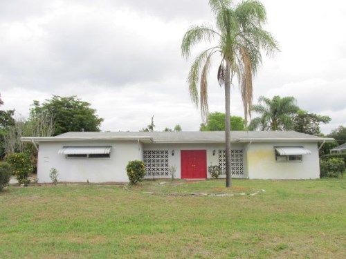 2313 Woodland Terr, Fort Myers, FL 33907