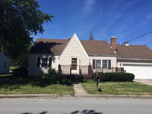 407 S Pine St, Wapakoneta, OH 45895