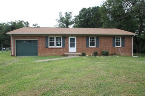 1019 Pecan Ln, Fredericksburg, VA 22405