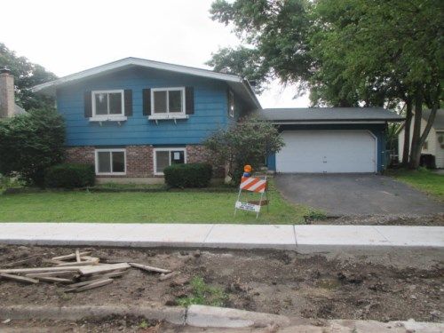 326 S Hubbard St, Algonquin, IL 60102