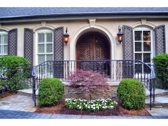 4402 Whitewater Creek, Atlanta, GA 30327