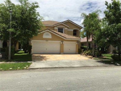 2774 SW 183 AV, Hollywood, FL 33029