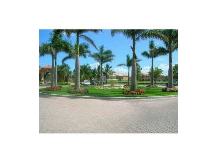 6700 NW 114 AV # 925, Miami, FL 33178