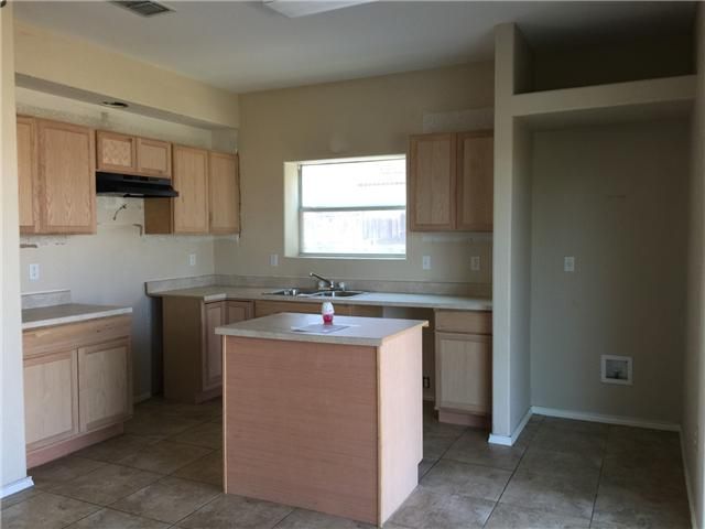 11148 Salado Dr, Laredo, TX 78045
