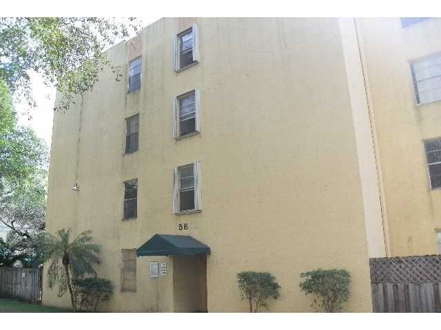 5665 W 20 AV # 206, Hialeah, FL 33012