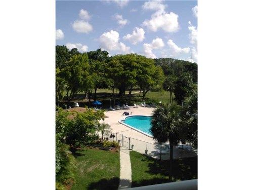 3800 HILLCREST DR # 414, Hollywood, FL 33021
