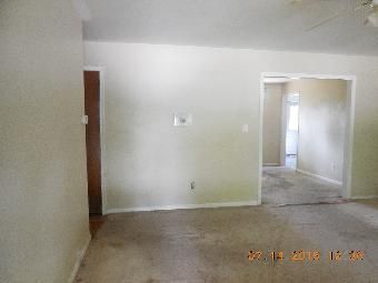 826 Balthrope Rd, Newport News, VA 23608