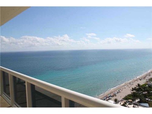 1830 OCEAN DR # 2204, Hallandale, FL 33009