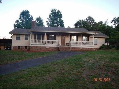 149 Cleveland Highway, Clermont, GA 30527