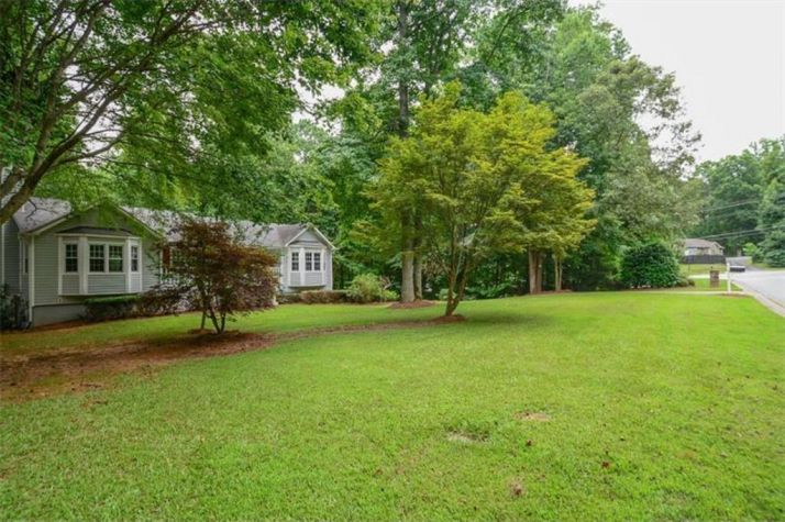6150 Picketts Ridge Nw, Acworth, GA 30101