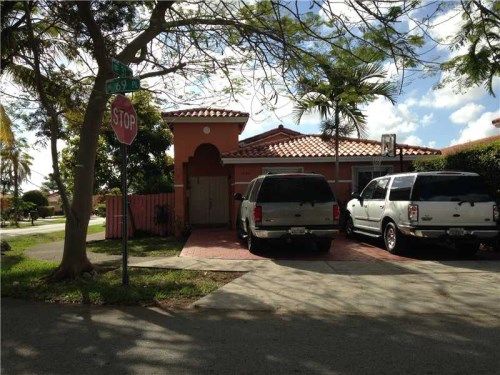 3102 W 69 PL, Hialeah, FL 33018