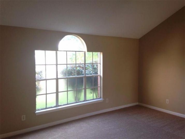 3937 Castellum Close, Ellenwood, GA 30294