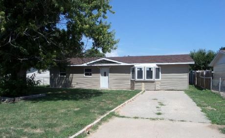 1310 Sunnyside Ave, Dodge City, KS 67801