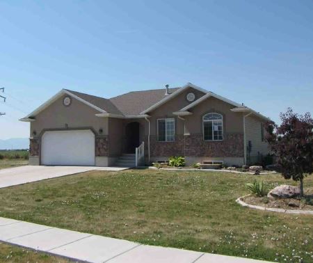 84 East 300 South, Garland, UT 84312