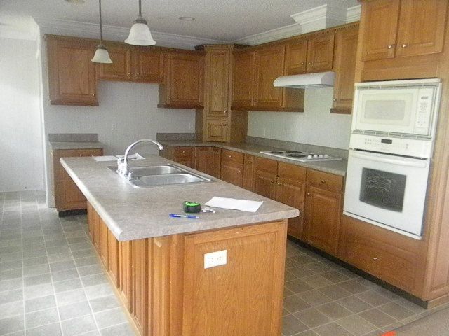 419 City Square Rd, Alford, FL 32420