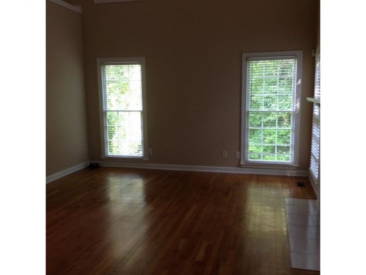 710 Watch Harbor Lane, Woodstock, GA 30189