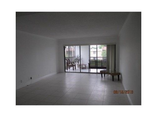 491 RACQUET CLUB RD # 211, Fort Lauderdale, FL 33326