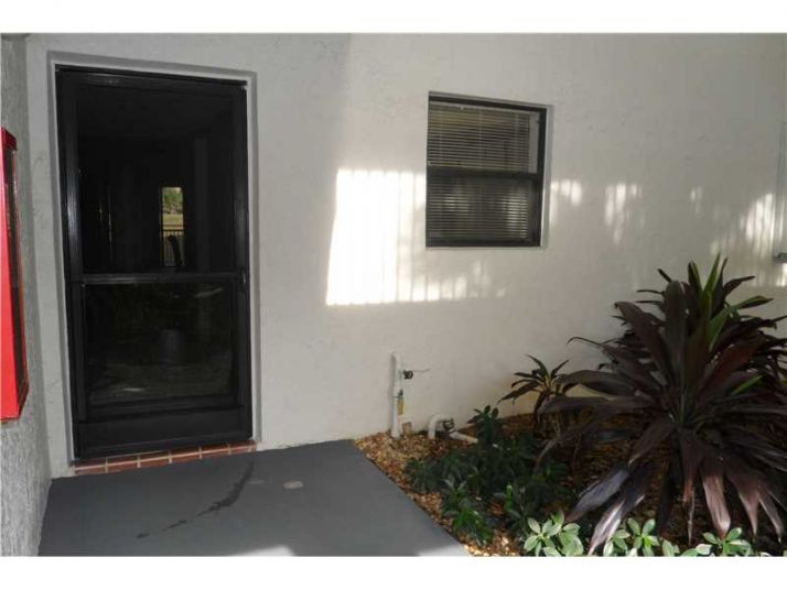 16141 BLATT BL # 111, Fort Lauderdale, FL 33326