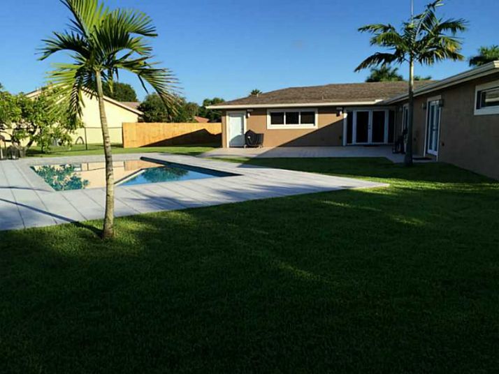 582 SW 169 AV, Fort Lauderdale, FL 33326