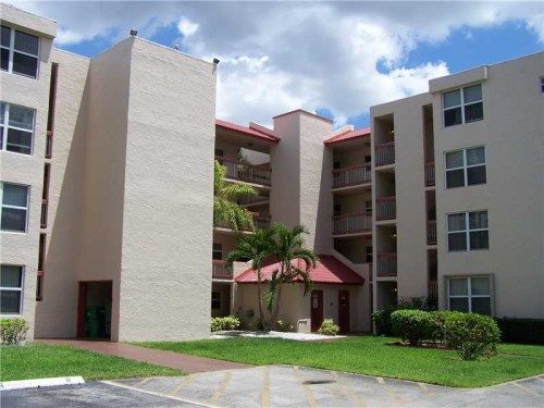 9421 EVERGREEN PL # 202, Fort Lauderdale, FL 33324