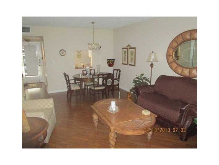 5980 NW 64 AV # 208, Fort Lauderdale, FL 33319