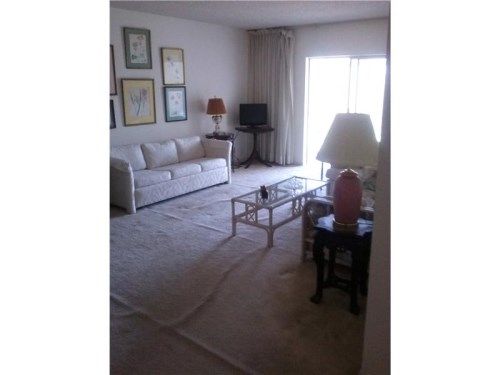 4880 NW 22 ST # 305, Fort Lauderdale, FL 33313