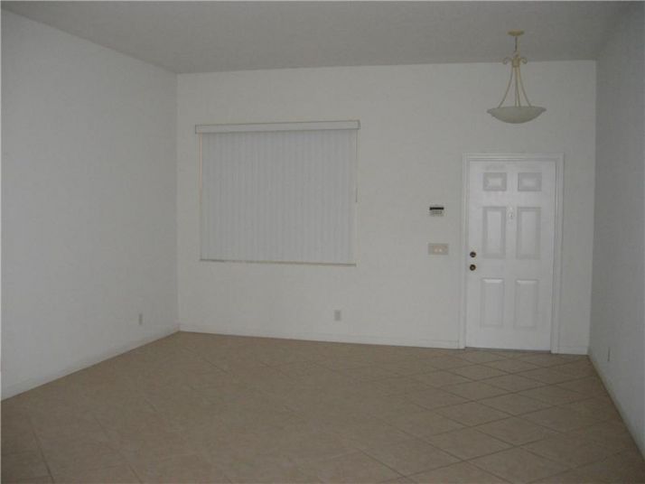 790 SUNFLOWER CR, Fort Lauderdale, FL 33327