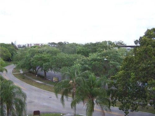 3801 ENVIRON BL # 512, Fort Lauderdale, FL 33319