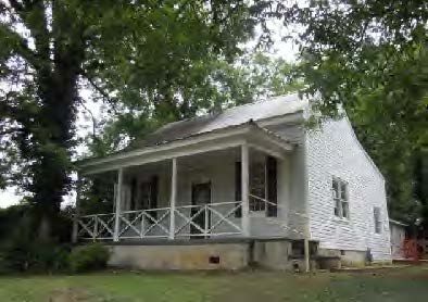 104 South Walnut St, Greensboro, GA 30642