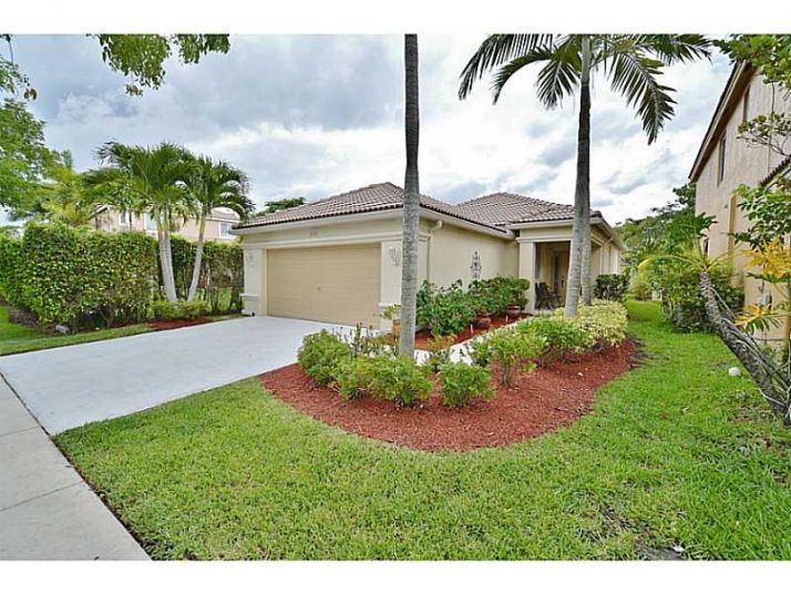 1059 GOLDEN CANE DR., Fort Lauderdale, FL 33327