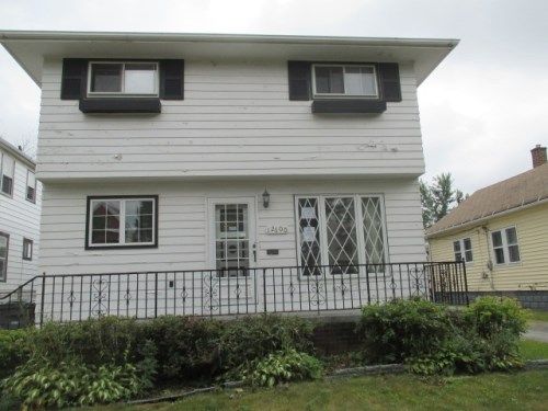 12600 Benham Dr, Cleveland, OH 44105