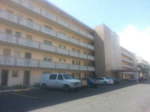 233 NE 14 AV # 303, Hallandale, FL 33009