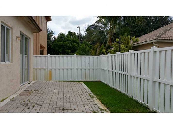 2959 SW 135 AV, Hollywood, FL 33027