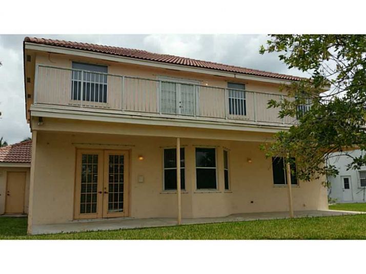 2206 SW 183 TE, Hollywood, FL 33029