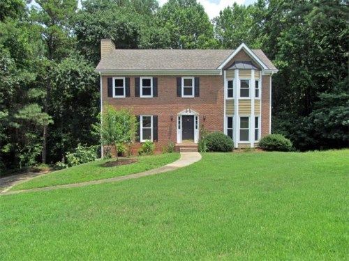 704 Lake Point Drive, Woodstock, GA 30189