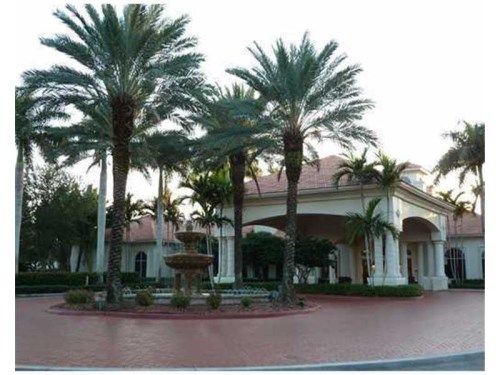 7373 NW 18 CT, Hollywood, FL 33024