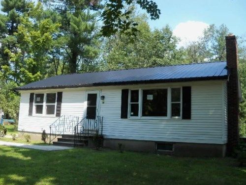 58 Riverside Park, Suncook, NH 03275