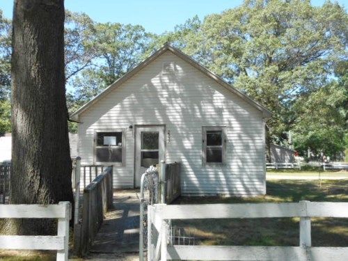2917 Valley St, Muskegon, MI 49444