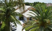 721 LAUREL LANE EAST Hollywood, FL 33027