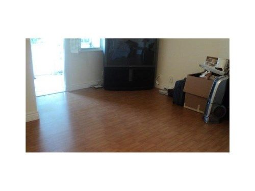 2050 NW 81 AV # 226, Hollywood, FL 33024