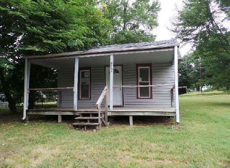 2405 E Laurel St, Joplin, MO 64801