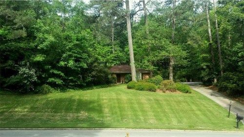 4880 Carol Lane Nw, Atlanta, GA 30327