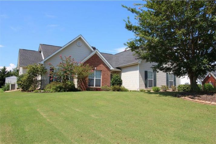 6230 Wilmington Way, Flowery Branch, GA 30542
