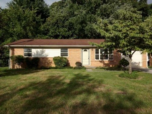 827 Gaston St, Morristown, TN 37813